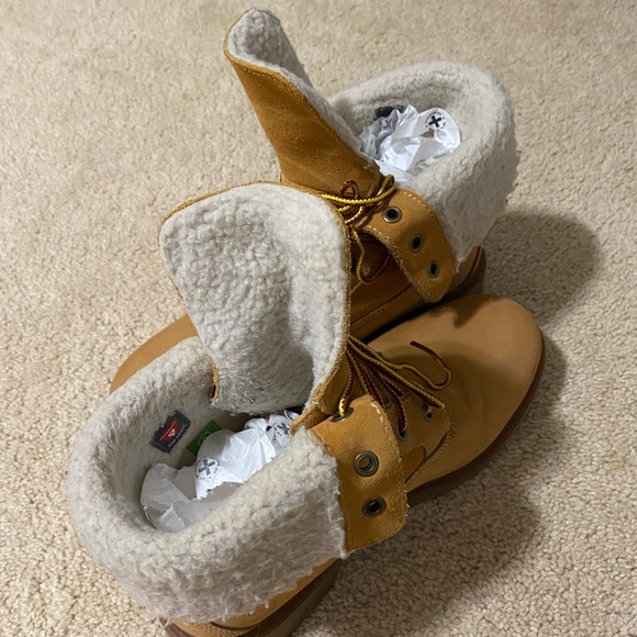 Timberland fleece fold down boots - Picture 8 of 10